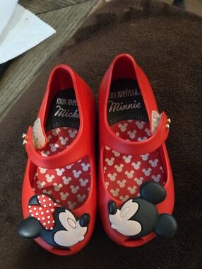 Mini Melissa Minnie Mouse Red Girls' Mary Jane Shoes Size 7